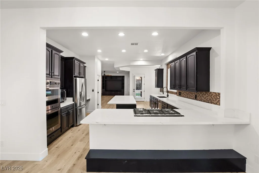 6004 Chessington, Las Vegas, NV 89131