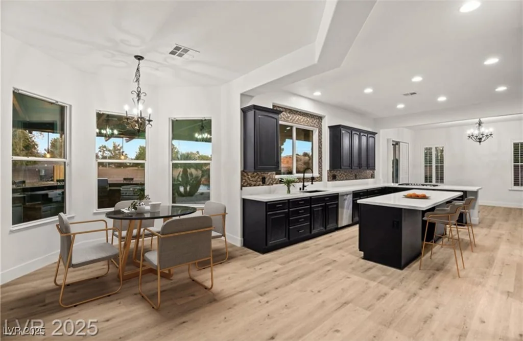 6004 Chessington, Las Vegas, NV 89131
