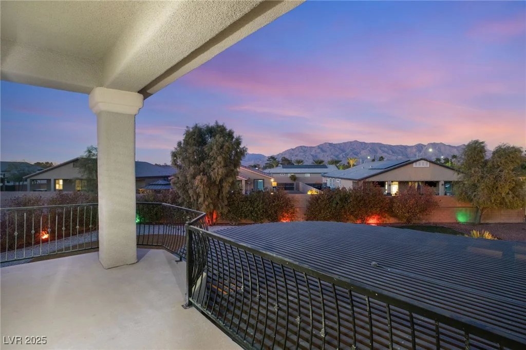 6004 Chessington, Las Vegas, NV 89131