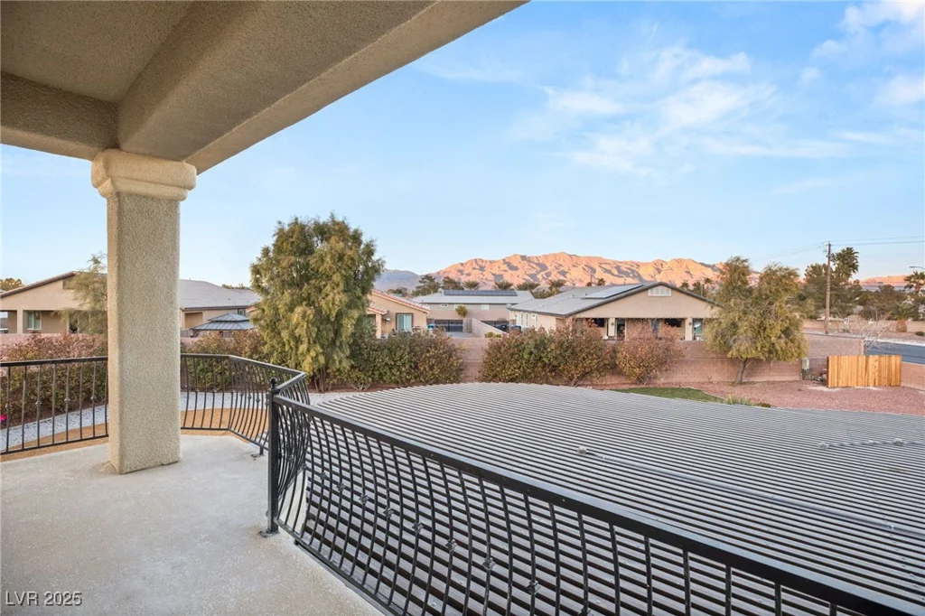 6004 Chessington, Las Vegas, NV 89131