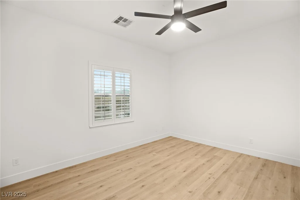 6004 Chessington, Las Vegas, NV 89131