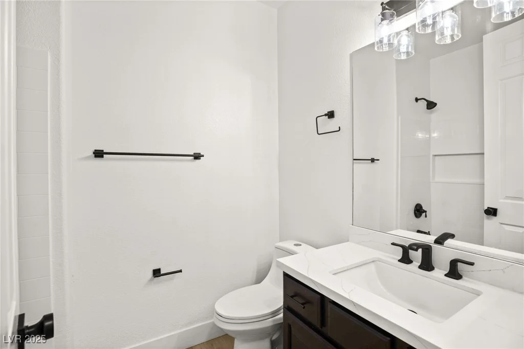 6004 Chessington, Las Vegas, NV 89131