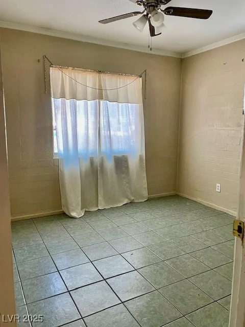 5201 Glen Eagles, Las Vegas, NV 89108