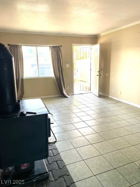 5201 Glen Eagles, Las Vegas, NV 89108