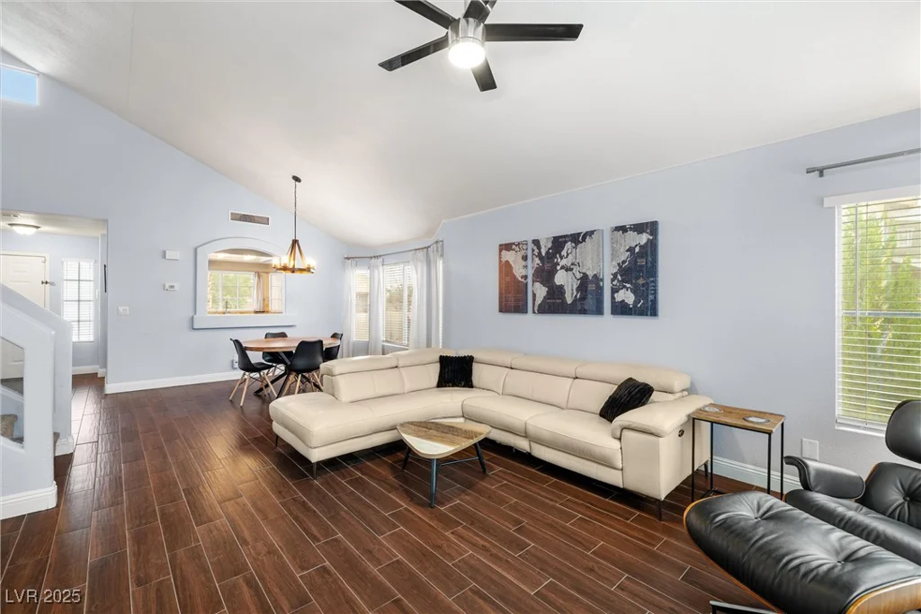 3585 Campbell, Las Vegas, NV 89129