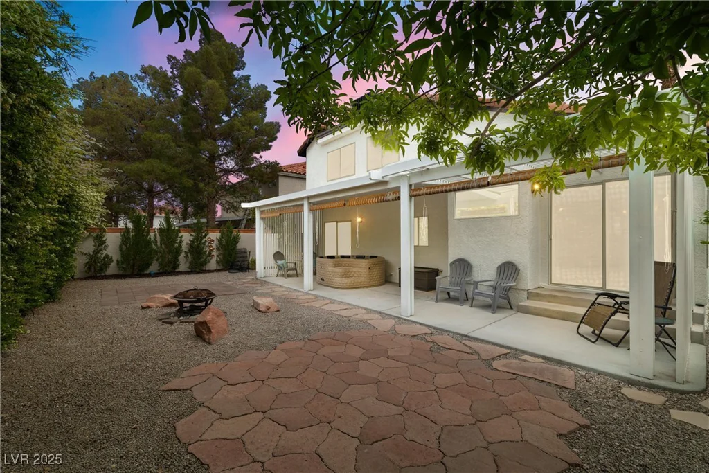 3585 Campbell, Las Vegas, NV 89129