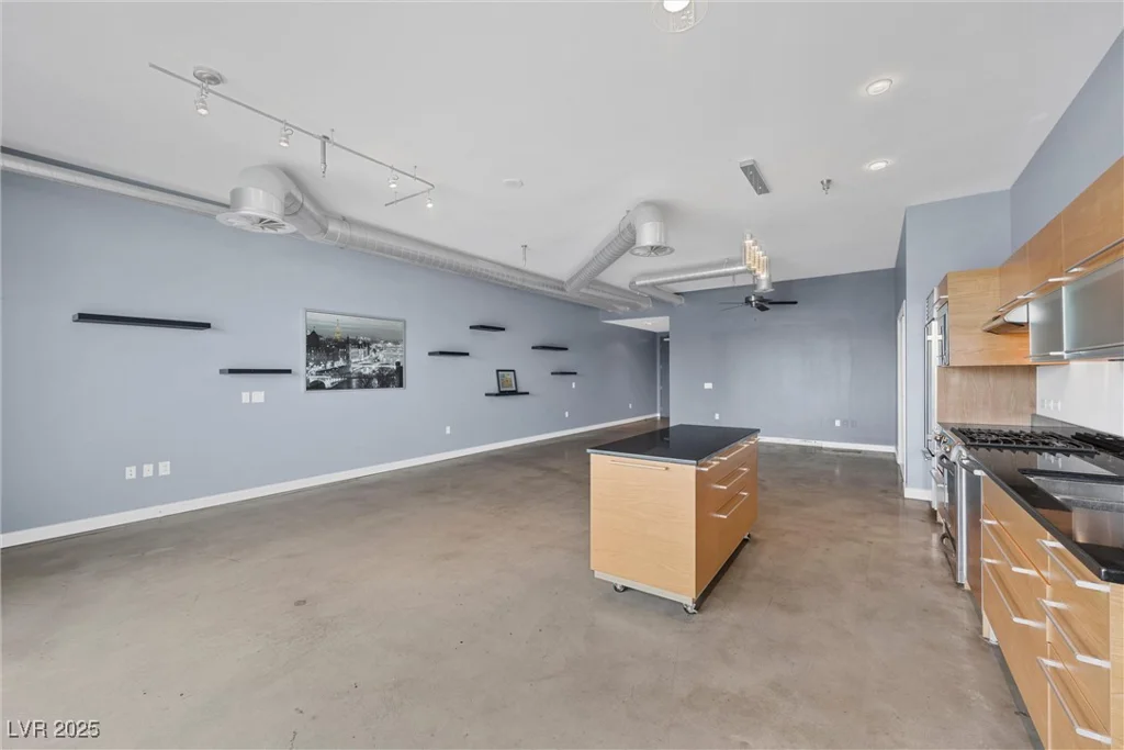 200 Hoover, Las Vegas, NV 89101