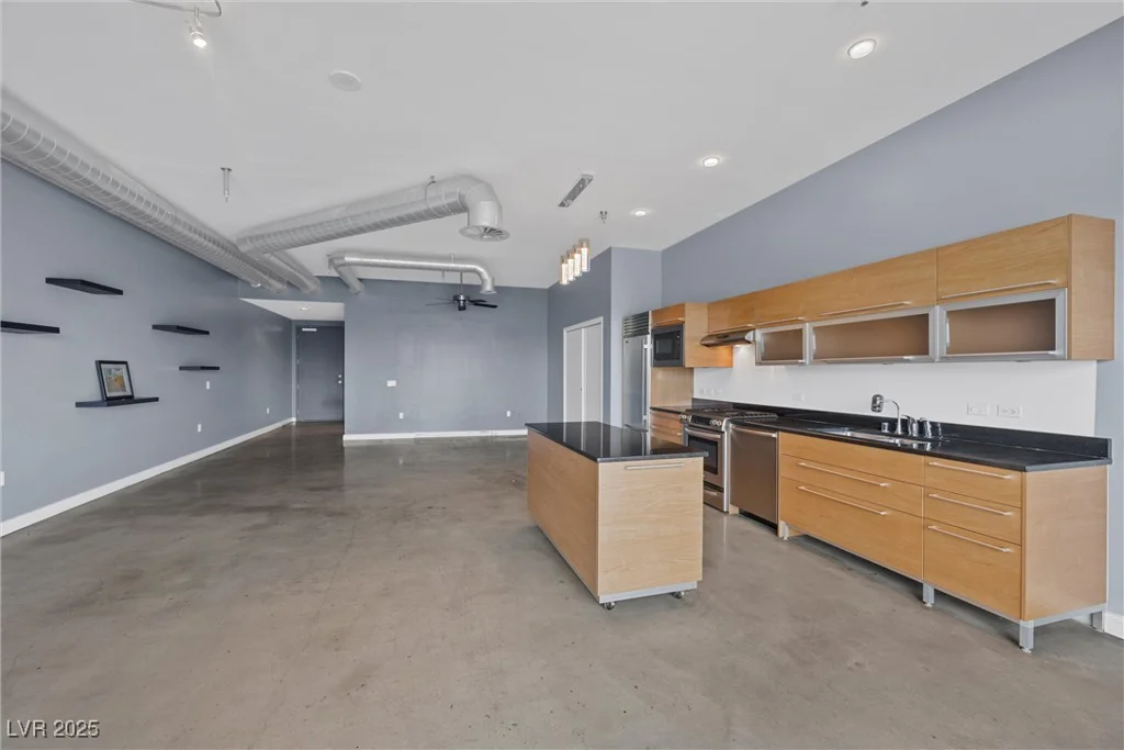200 Hoover, Las Vegas, NV 89101
