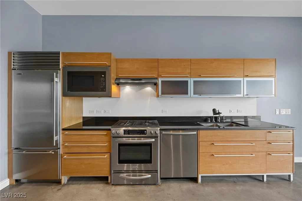 200 Hoover, Las Vegas, NV 89101