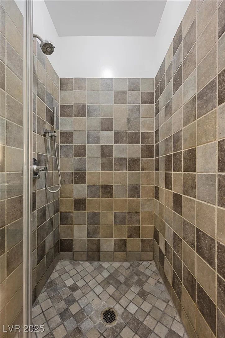 200 Hoover, Las Vegas, NV 89101