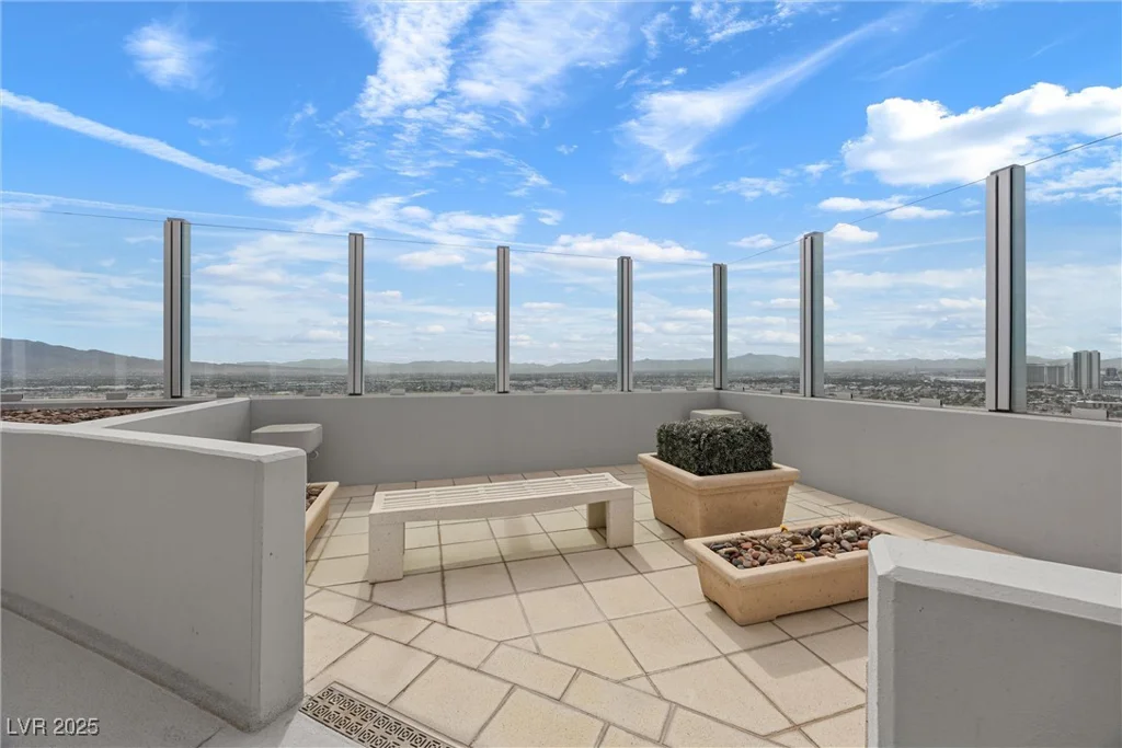 200 Hoover, Las Vegas, NV 89101