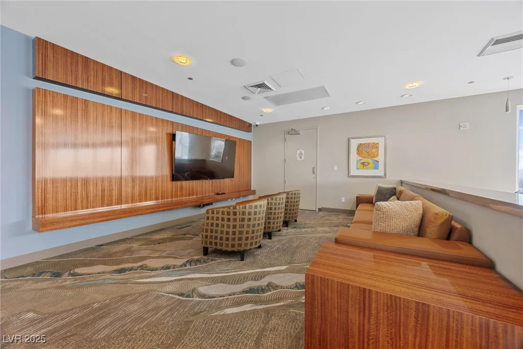 200 Hoover, Las Vegas, NV 89101