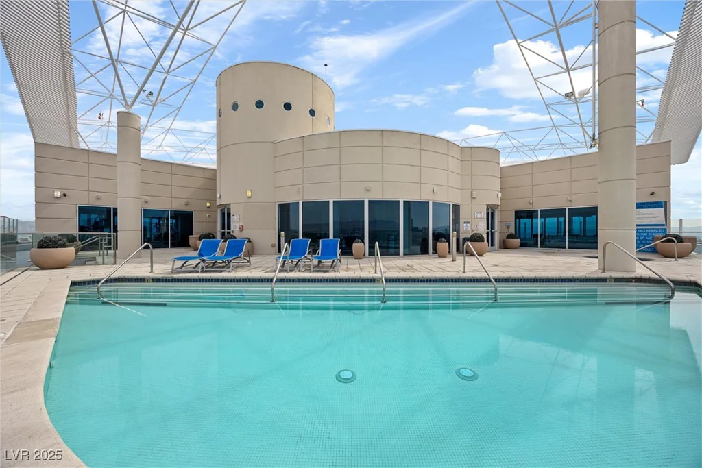 200 Hoover, Las Vegas, NV 89101