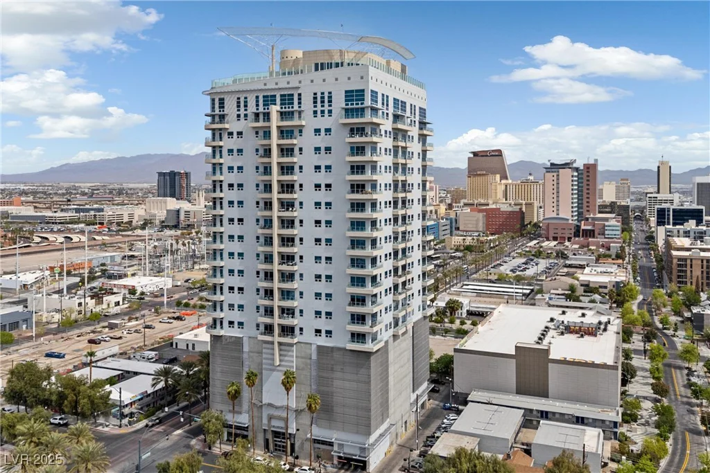 200 Hoover, Las Vegas, NV 89101