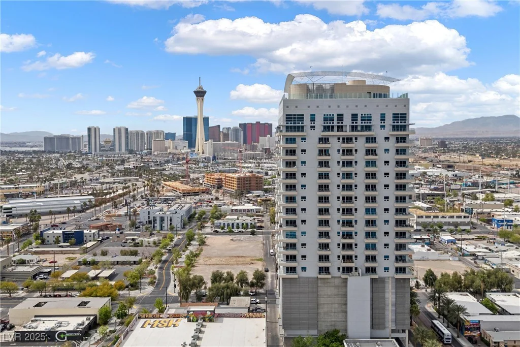 200 Hoover, Las Vegas, NV 89101