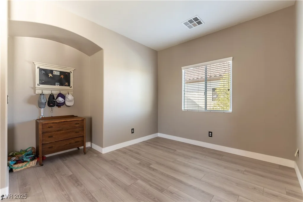 8156 Cheerful Valley, Las Vegas, NV 89178
