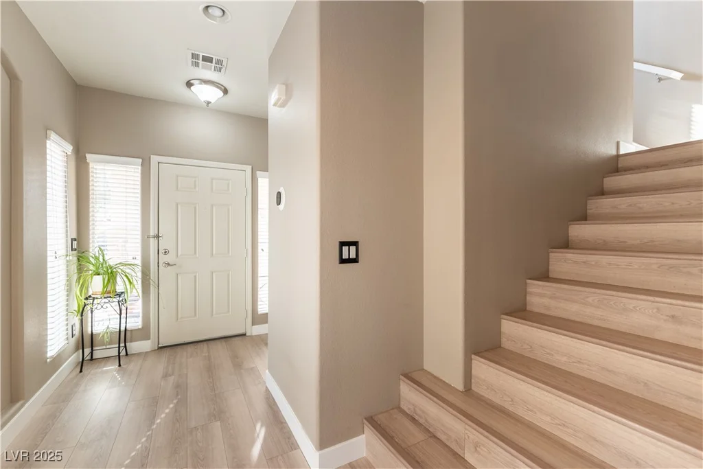 8156 Cheerful Valley, Las Vegas, NV 89178