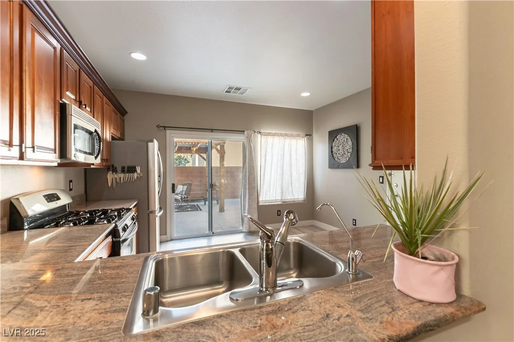 8156 Cheerful Valley, Las Vegas, NV 89178