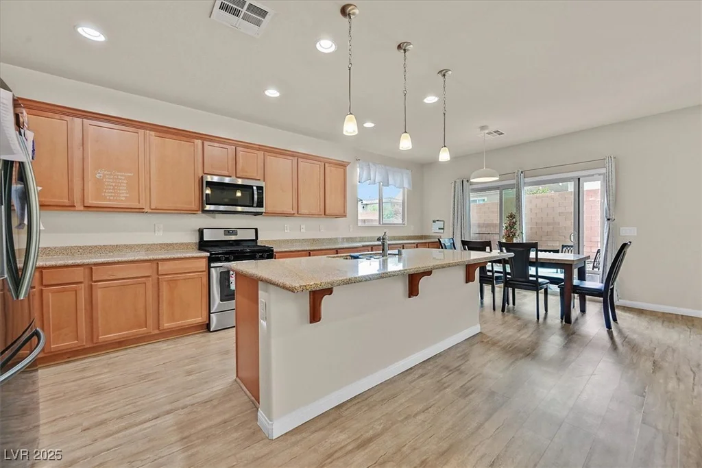 8919 Don Valley, Las Vegas, NV 89148