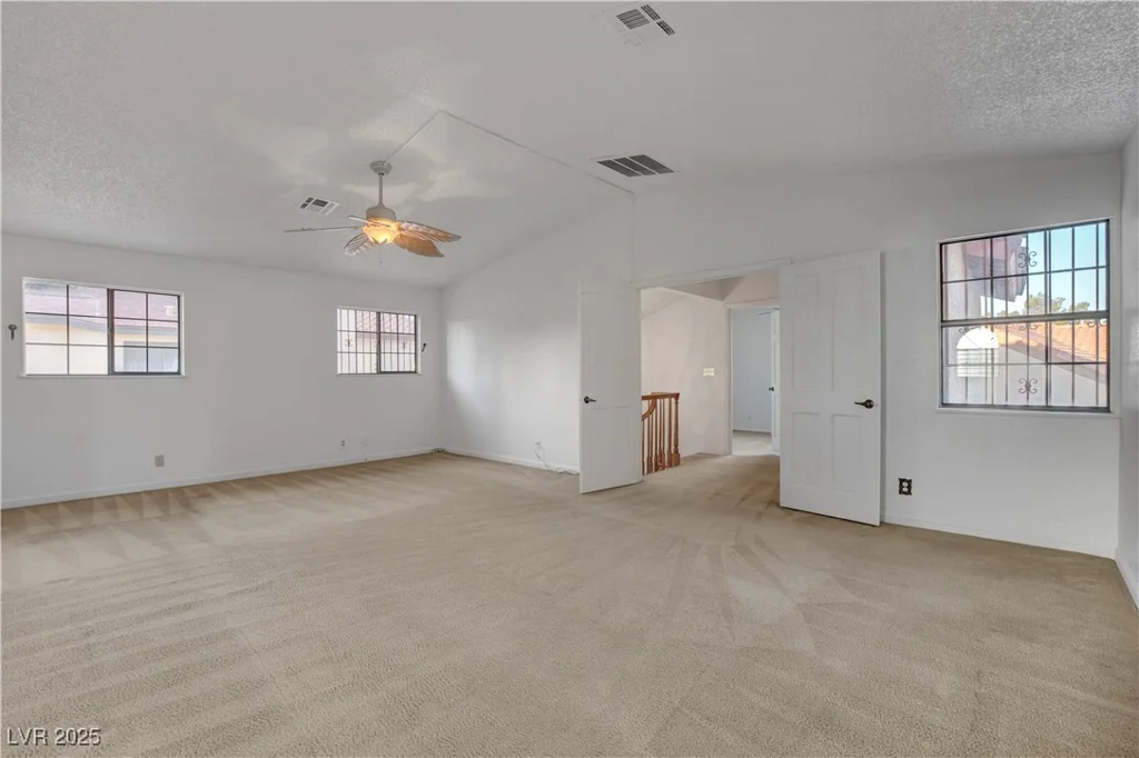 3948 Tudur, Las Vegas, NV 89119