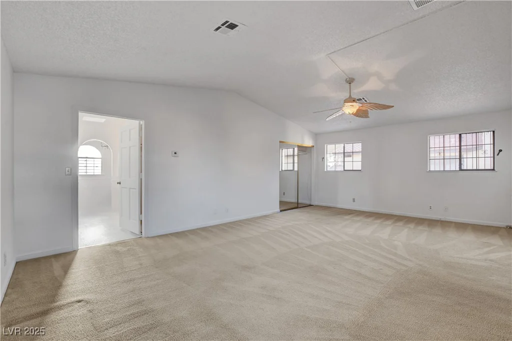 3948 Tudur, Las Vegas, NV 89119