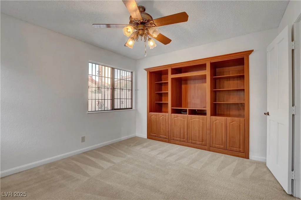 3948 Tudur, Las Vegas, NV 89119