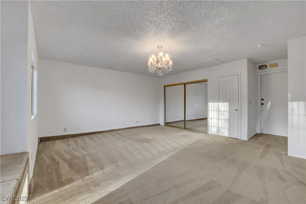 3948 Tudur, Las Vegas, NV 89119