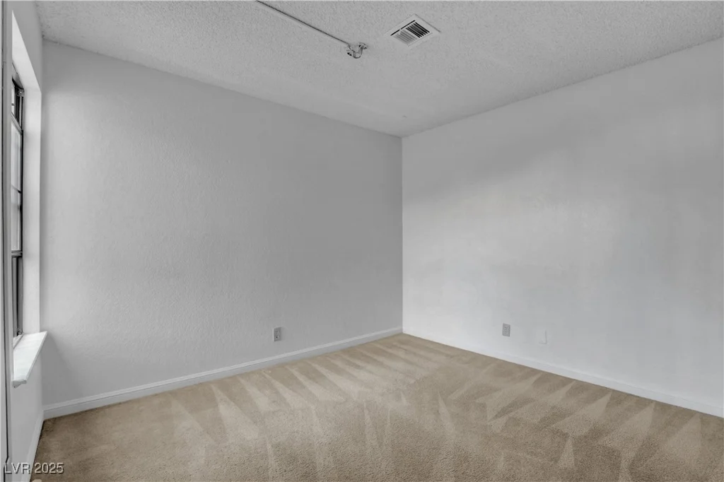 3948 Tudur, Las Vegas, NV 89119