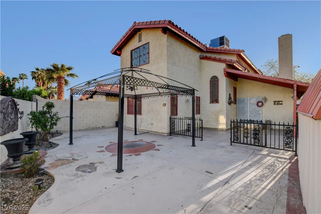 3948 Tudur, Las Vegas, NV 89119