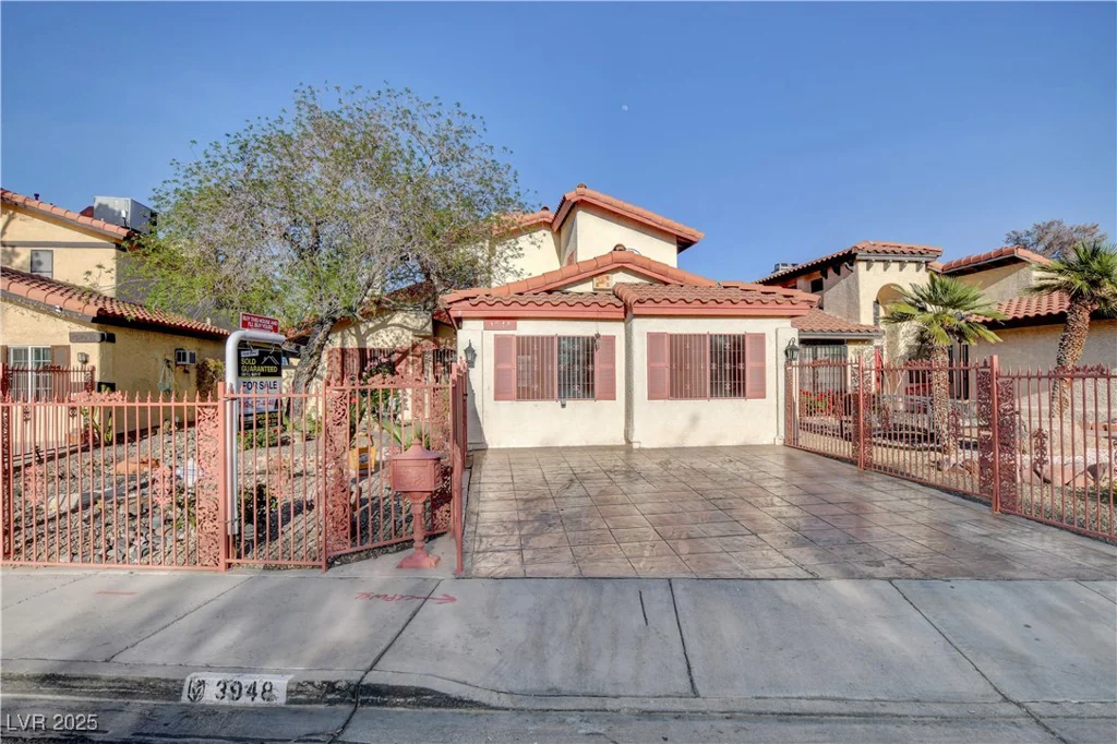 3948 Tudur, Las Vegas, NV 89119