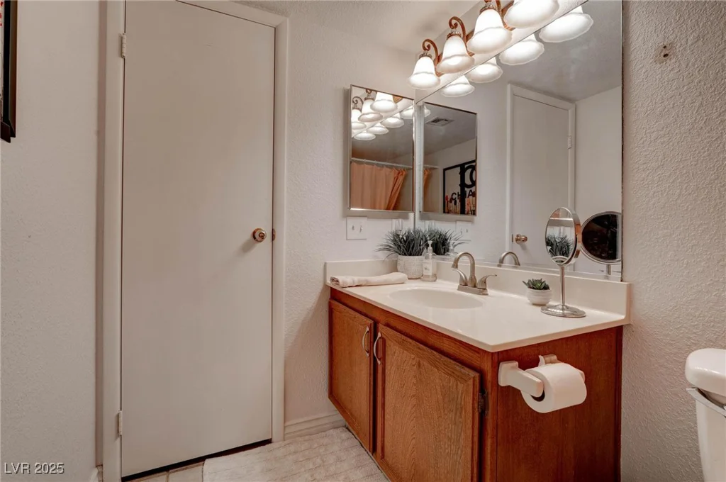 1220 Observation, Las Vegas, NV 89128