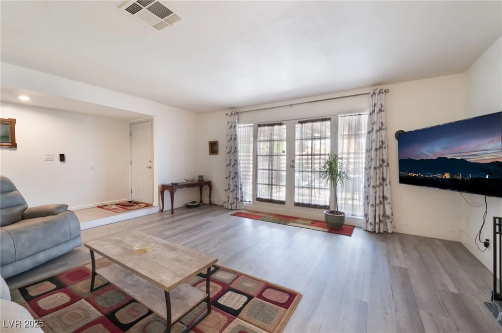 3745 Rawhide, Las Vegas, NV 89120