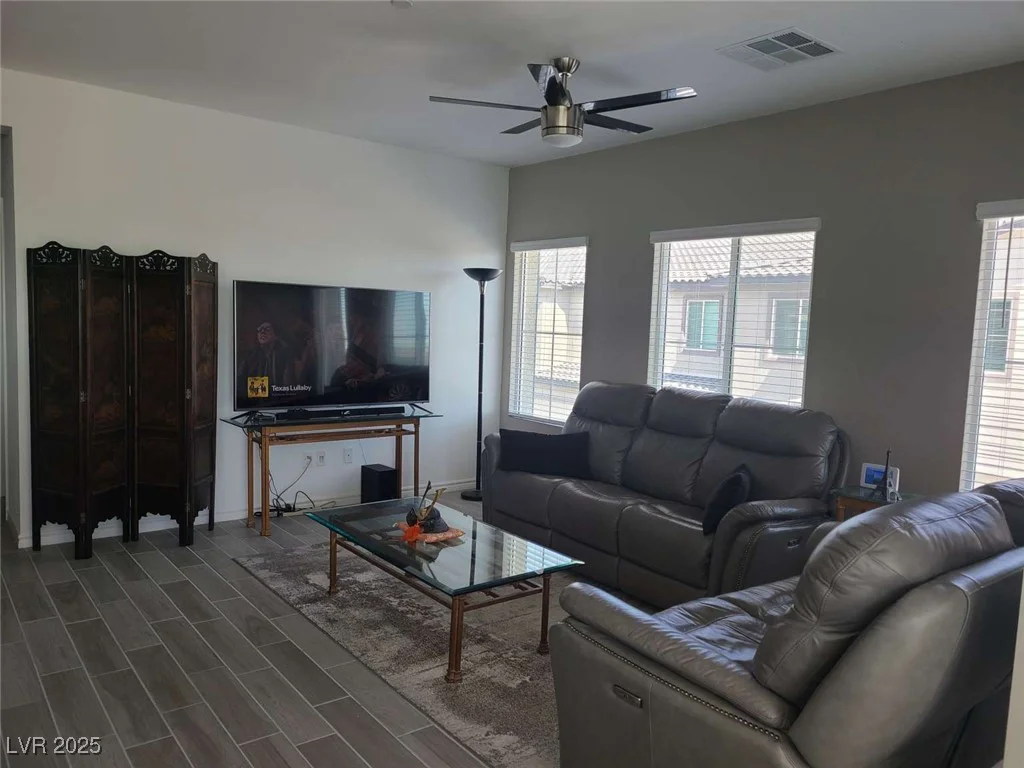 7334 Decatur, Las Vegas, NV 89131