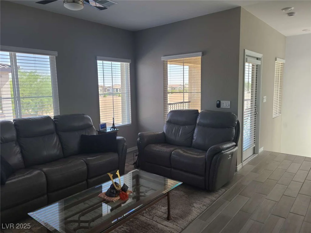 7334 Decatur, Las Vegas, NV 89131