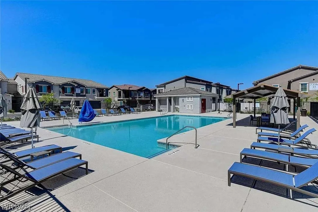 7334 Decatur, Las Vegas, NV 89131