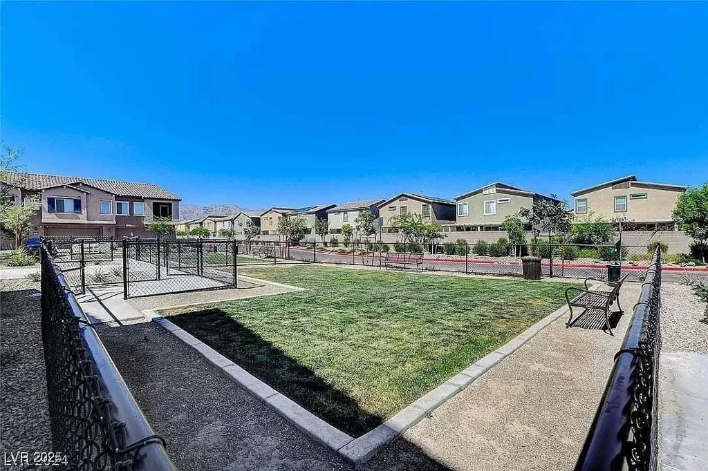 7334 Decatur, Las Vegas, NV 89131