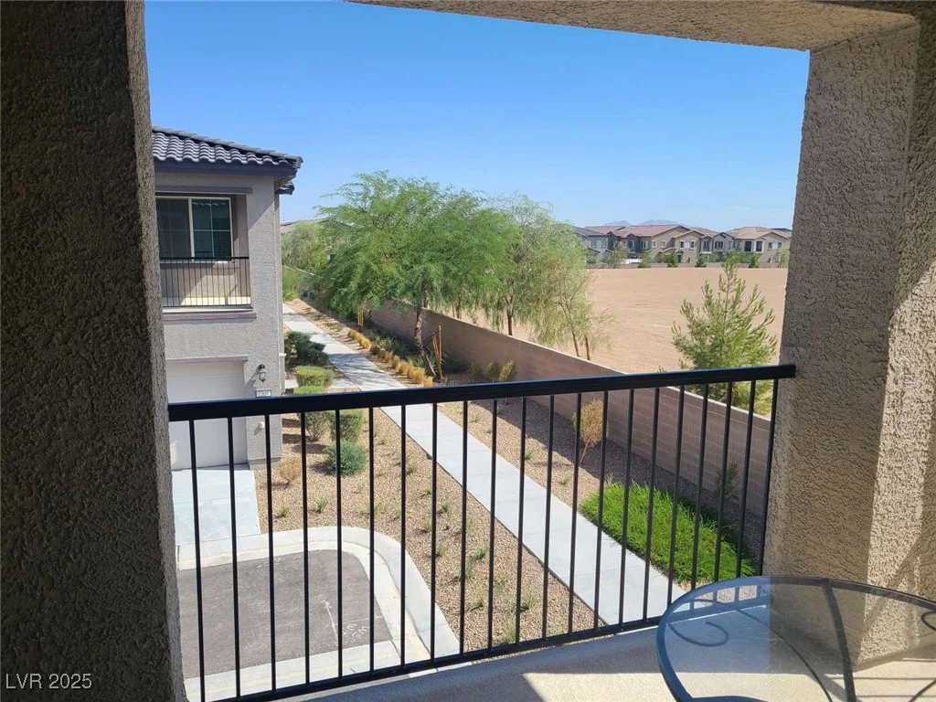 7334 Decatur, Las Vegas, NV 89131