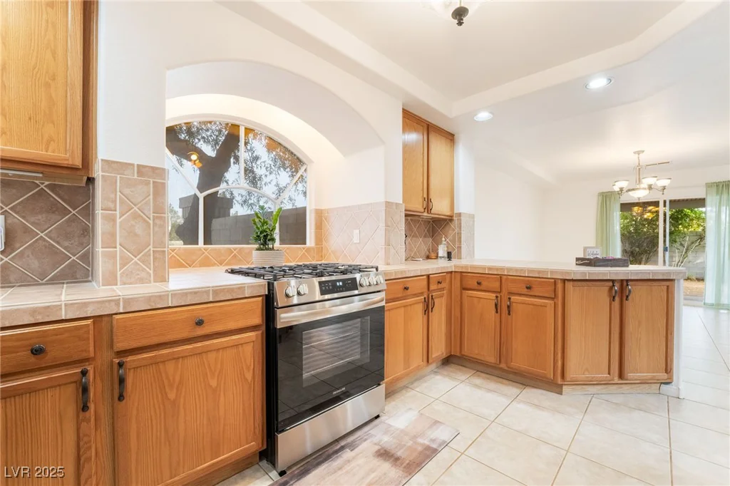 810 Socorro Song, Henderson, NV 89052