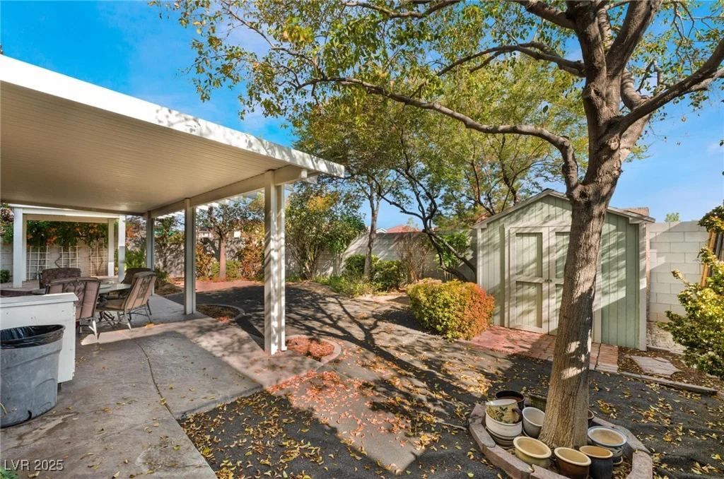 810 Socorro Song, Henderson, NV 89052