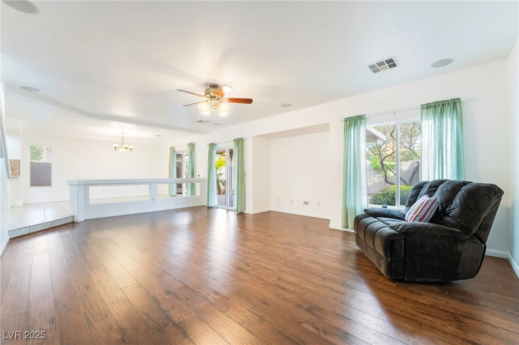 810 Socorro Song, Henderson, NV 89052