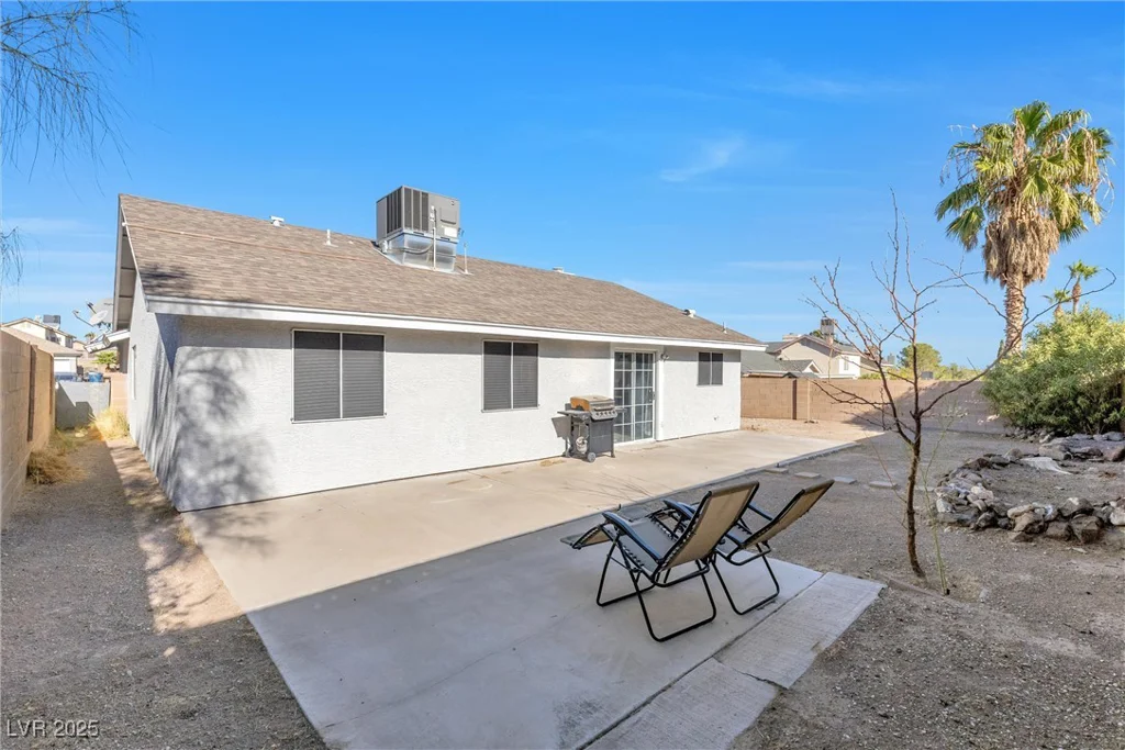 823 Crabapple, Henderson, NV 89002