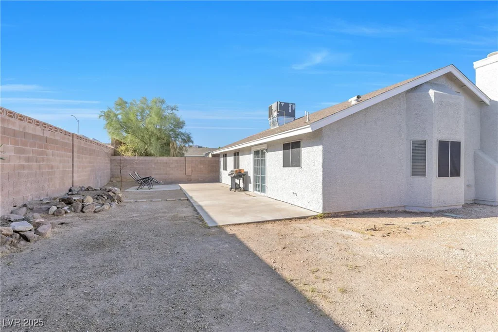 823 Crabapple, Henderson, NV 89002