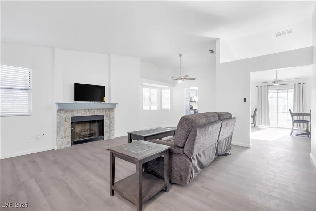 823 Crabapple, Henderson, NV 89002