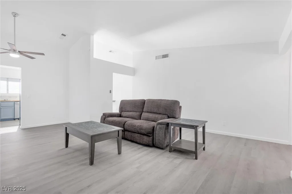 823 Crabapple, Henderson, NV 89002