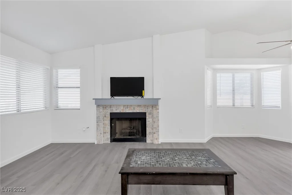 823 Crabapple, Henderson, NV 89002