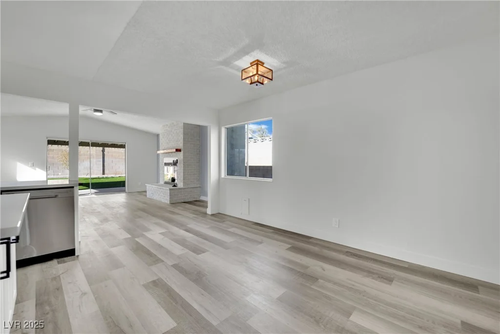 4623 Kearney, Las Vegas, NV 89147