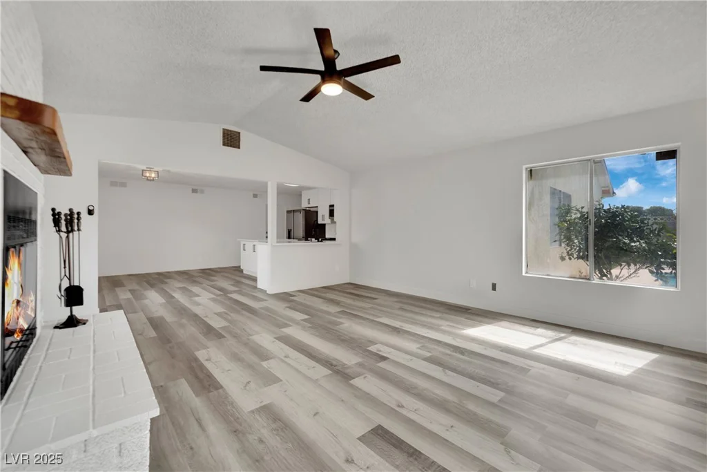 4623 Kearney, Las Vegas, NV 89147