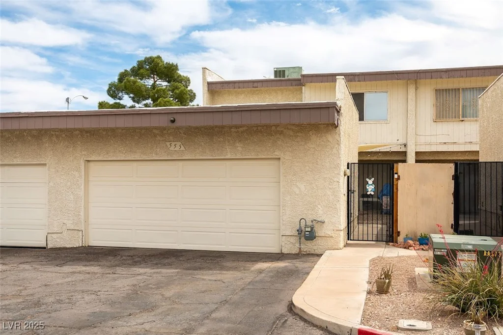 555 Rene, Henderson, NV 89015