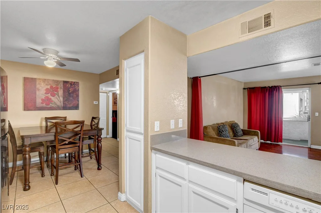 2725 Nellis, Las Vegas, NV 89121