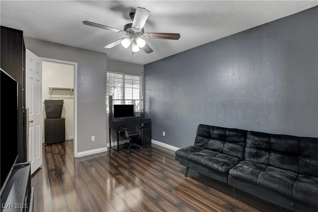 2725 Nellis, Las Vegas, NV 89121